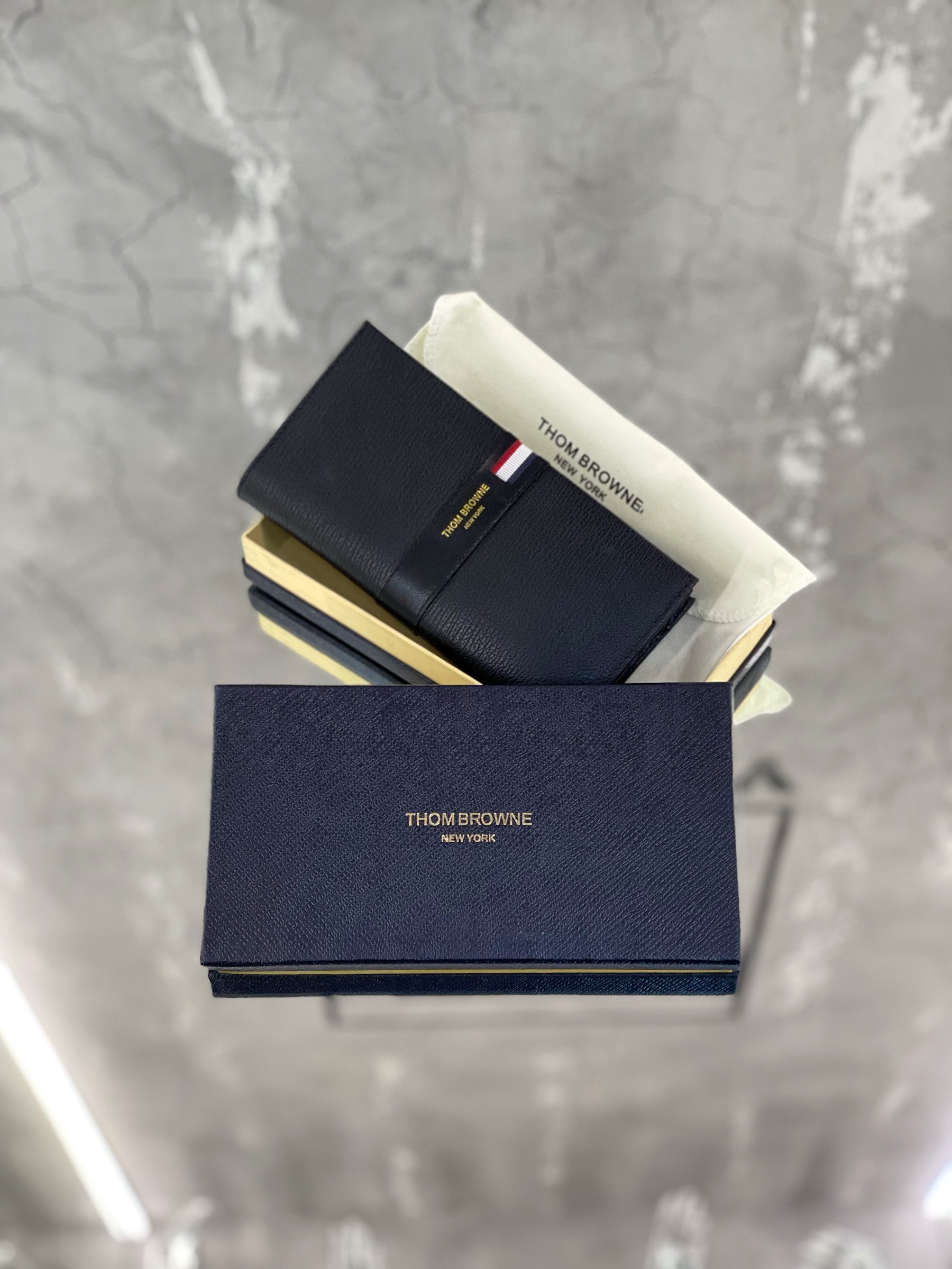 THOM BROWNE — NO LOGO STORE