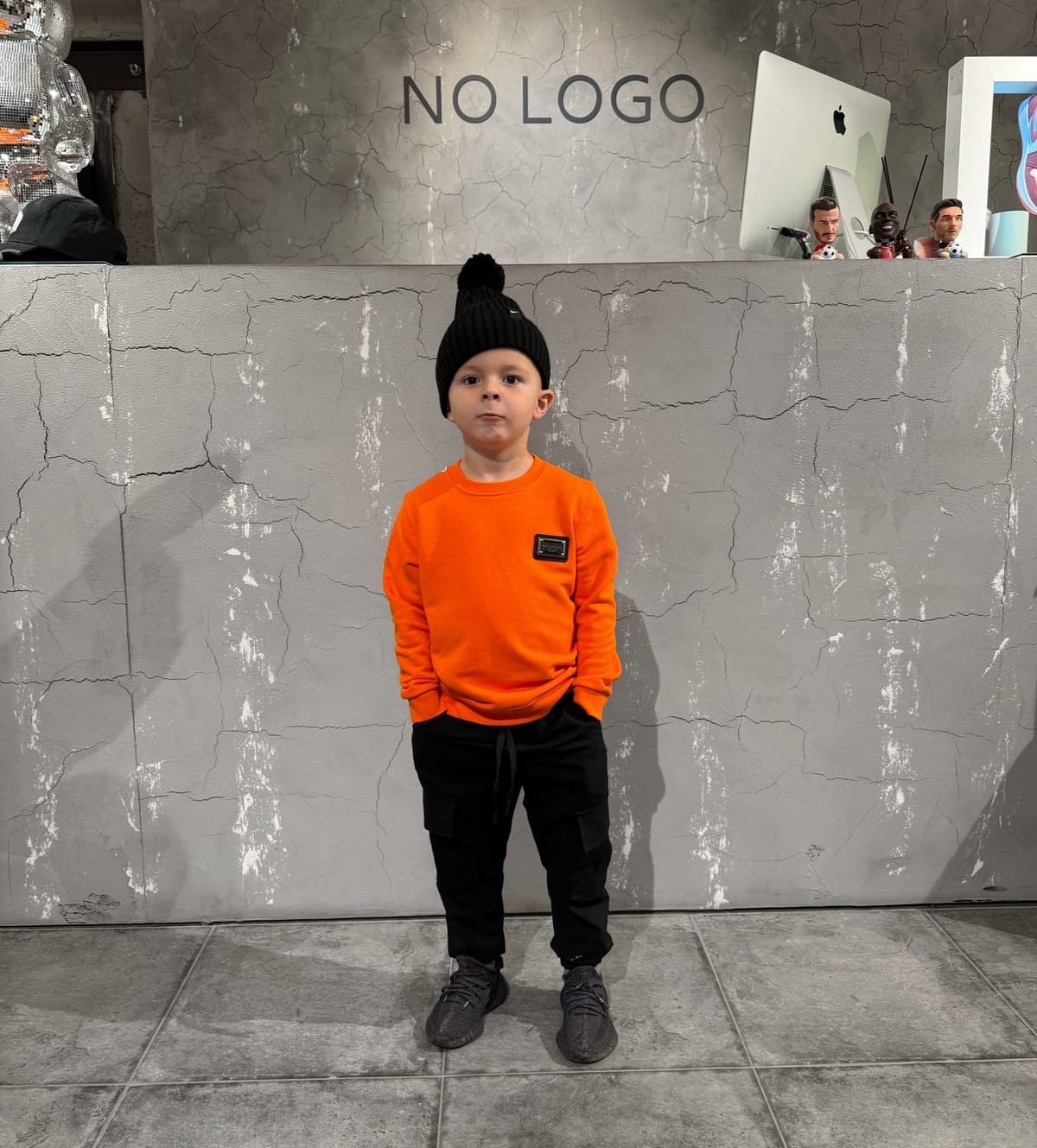 Свитшот DG — NO LOGO STORE