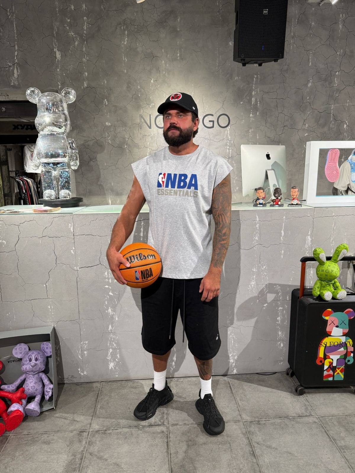 Футболка ESSENTIALS x NBA — NO LOGO STORE