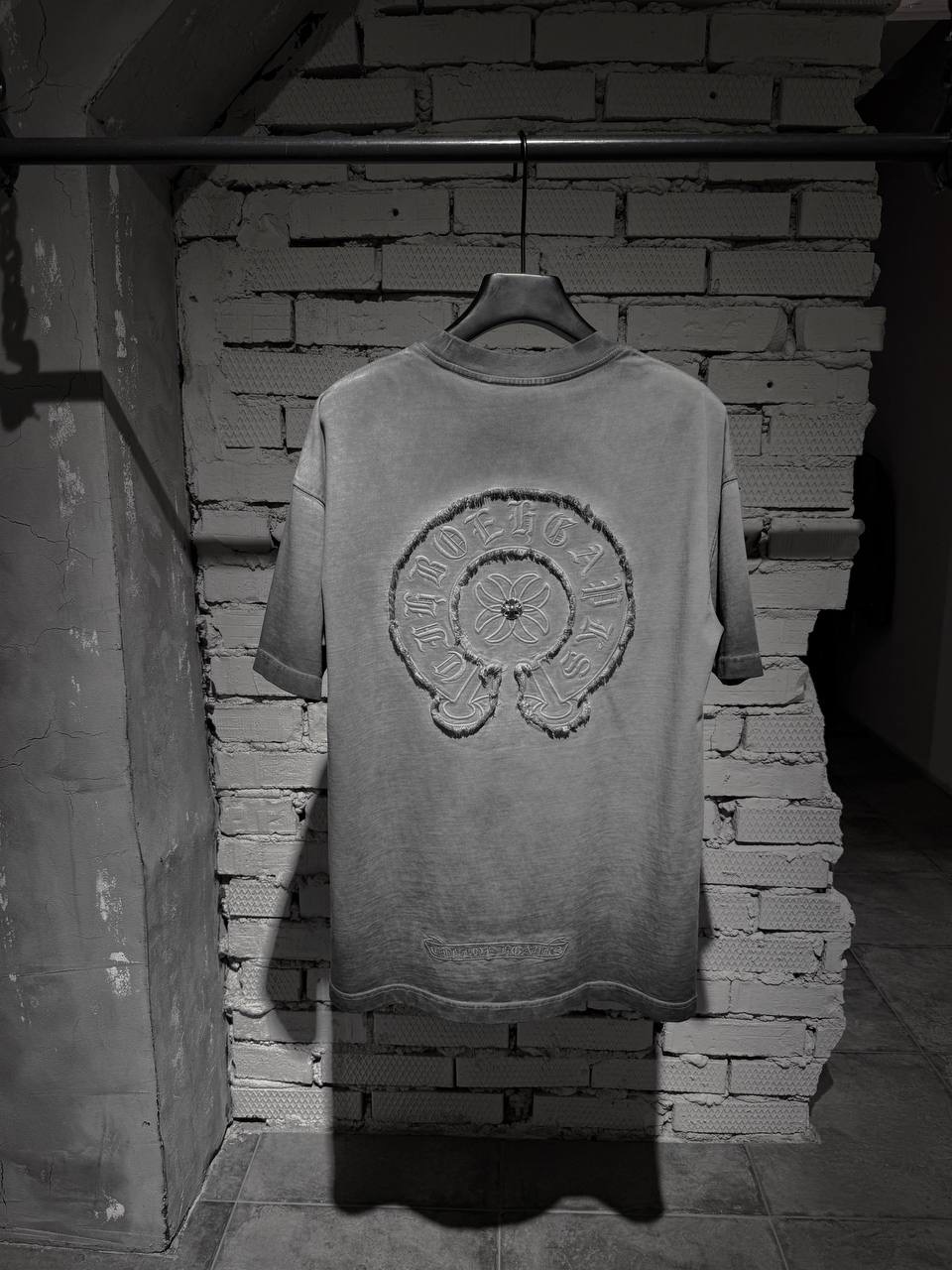 Футболка CHROME HEARTS — Мужское, NO LOGO STORE (фото 2)