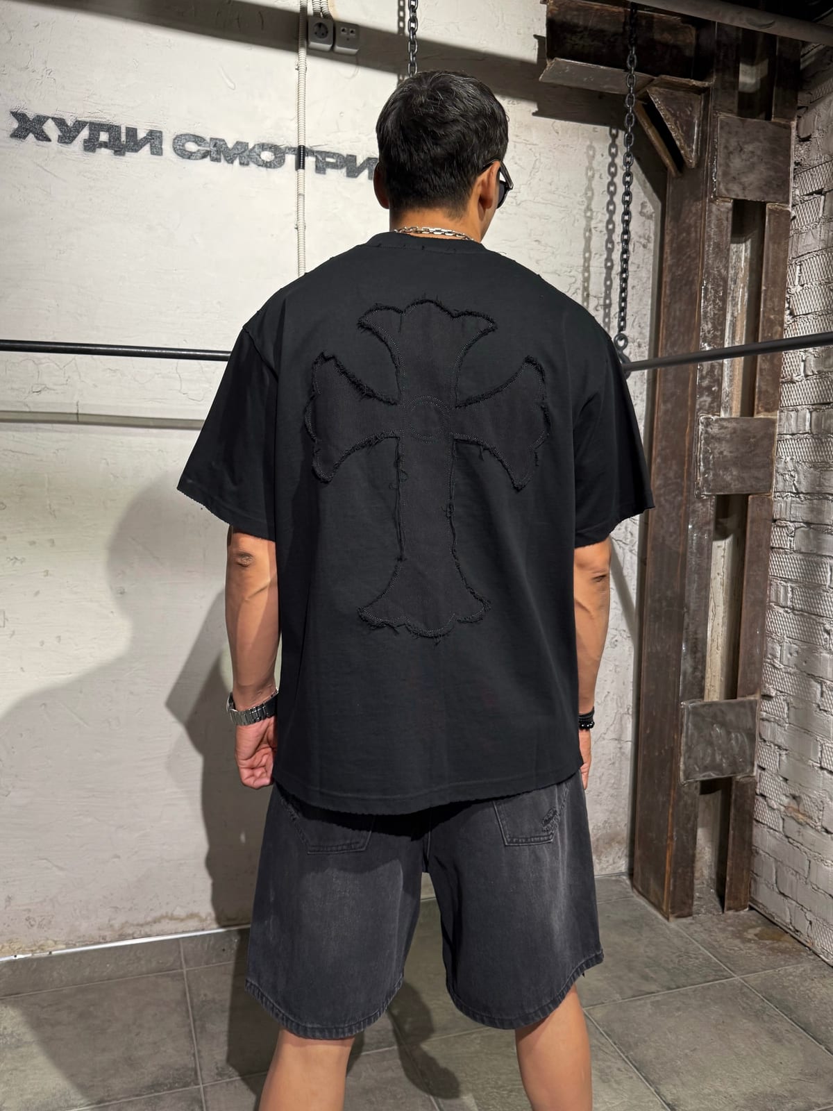 Футболка CHROME HEARTS — Мужское, NO LOGO STORE (фото 2)
