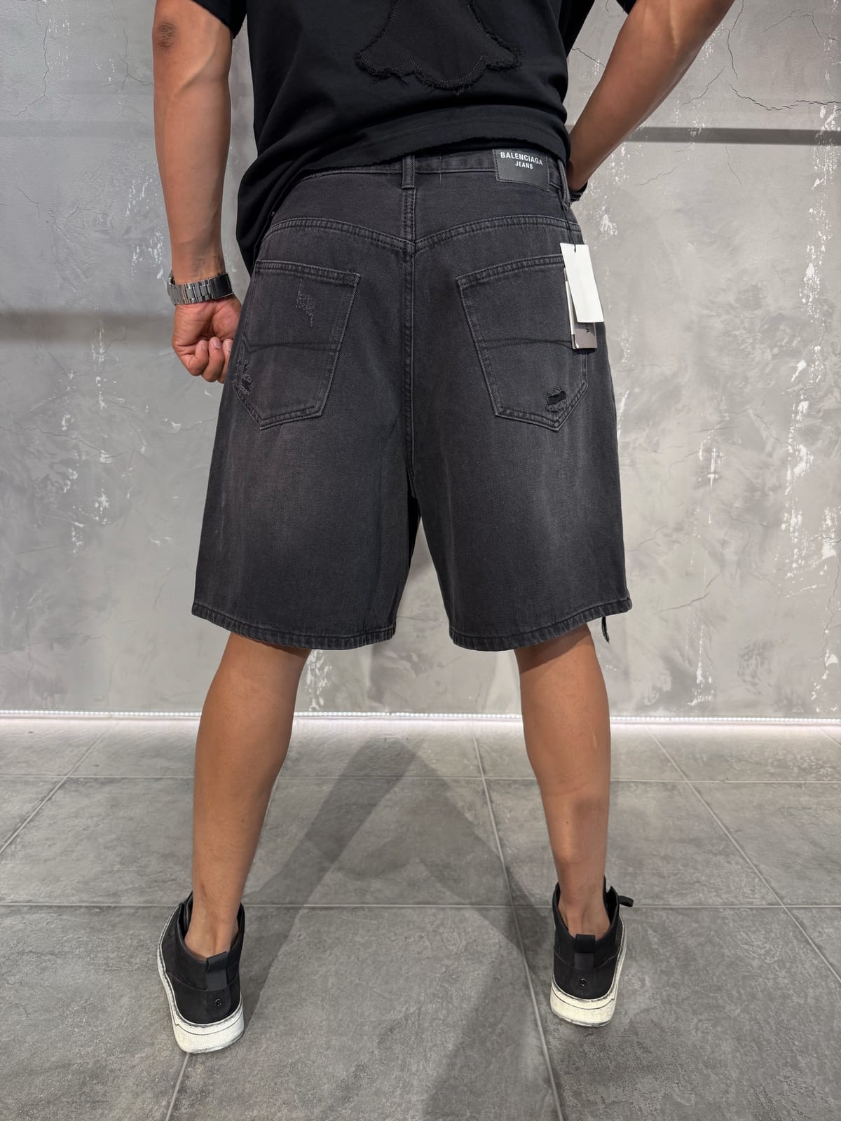 Шорты BALENCIAGA — Мужское, NO LOGO STORE (фото 3)