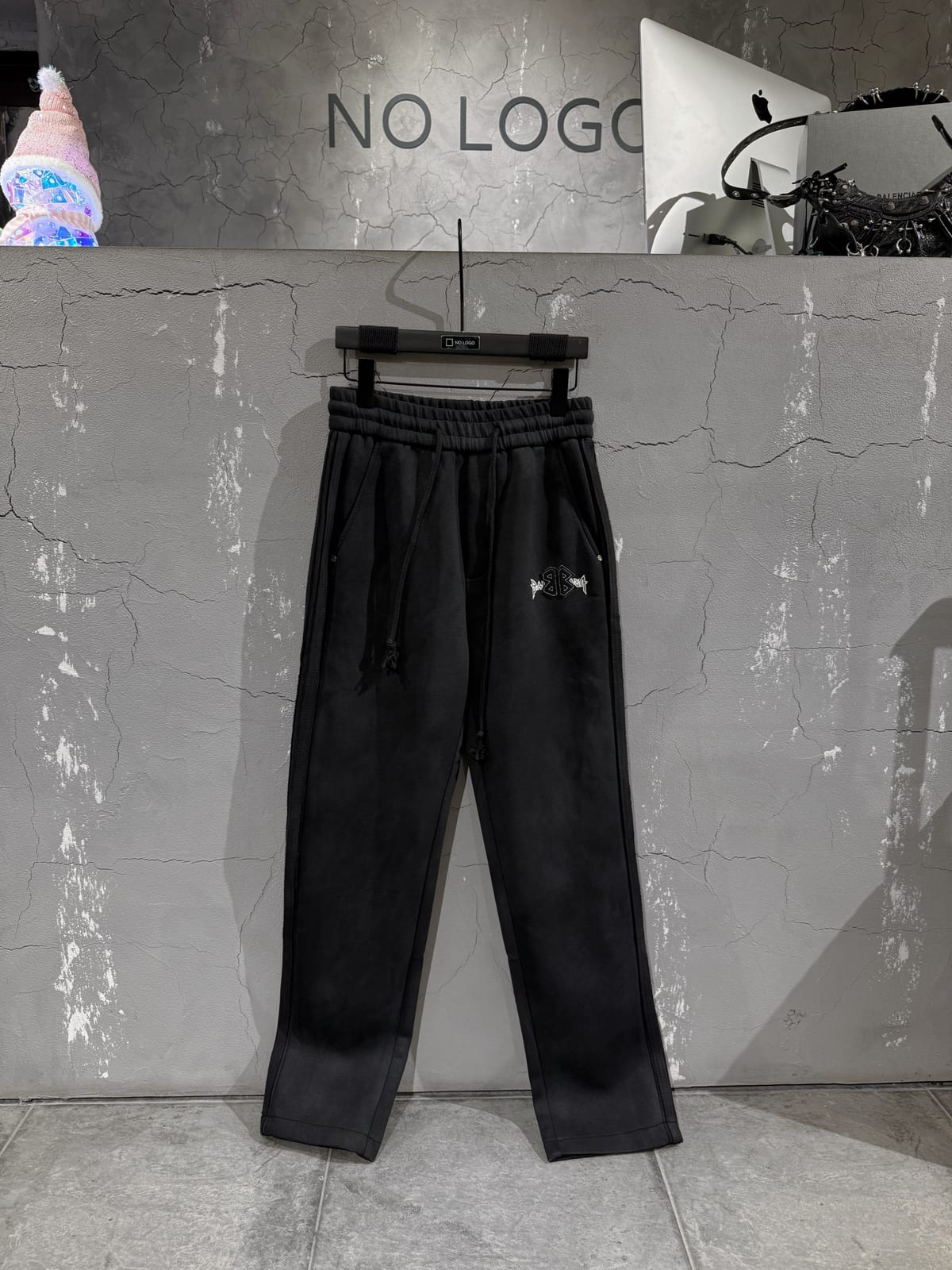 Брюки BALENCIANA — Мужское, NO LOGO STORE