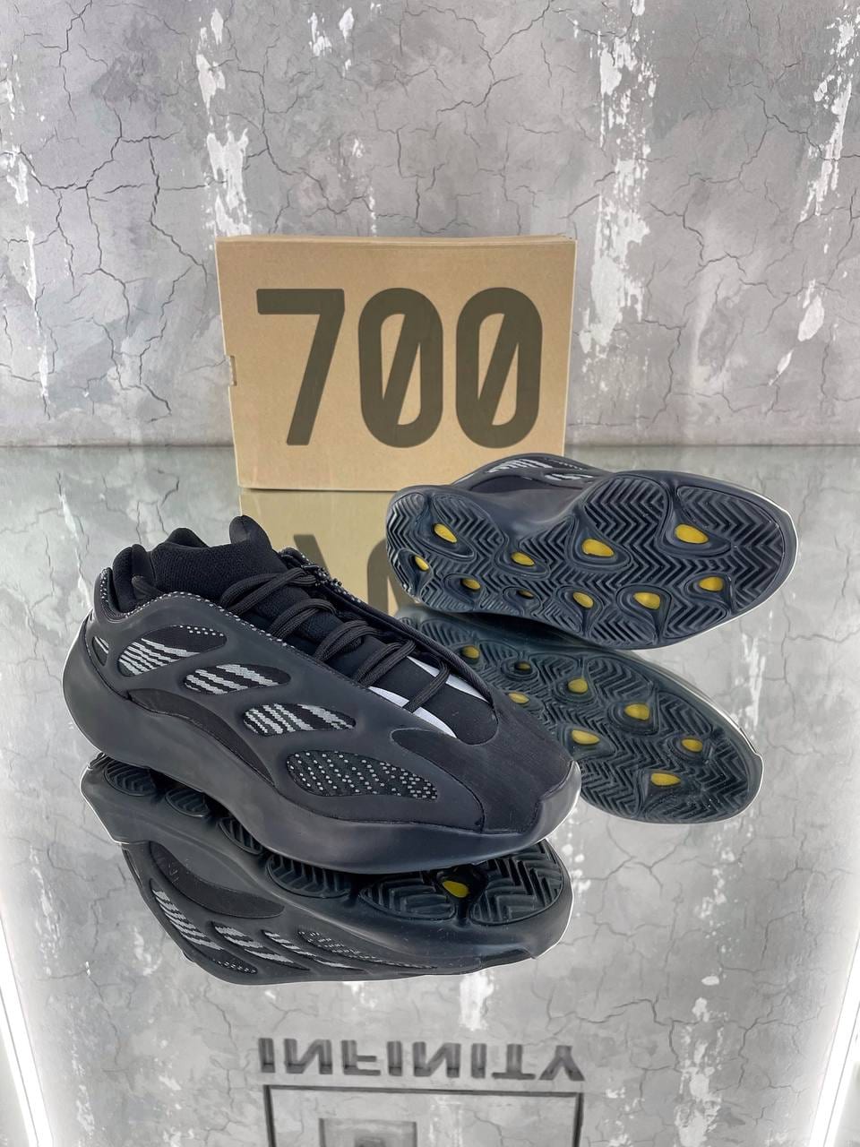 ADIDAS YEEZY BOOST 350 V3 — NO LOGO STORE