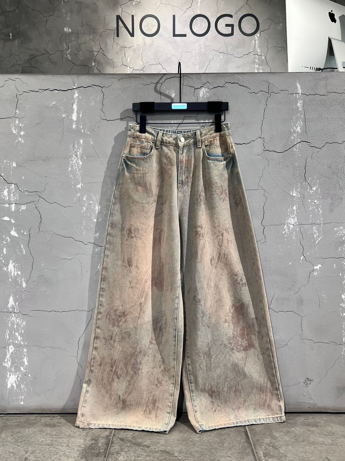 Джинсы — NO LOGO STORE