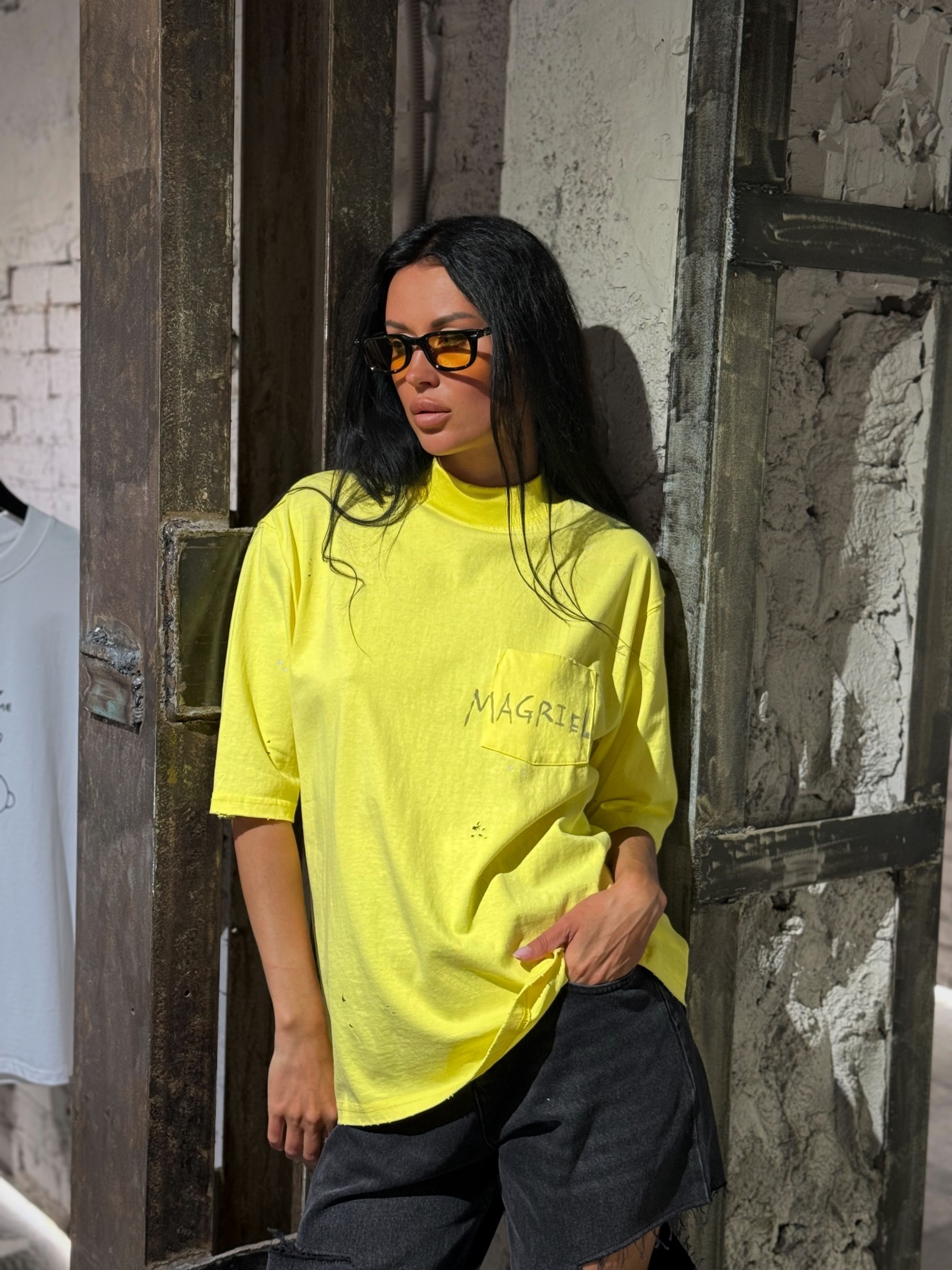 Футболка MAISON MARGIELA — Женское, NO LOGO STORE