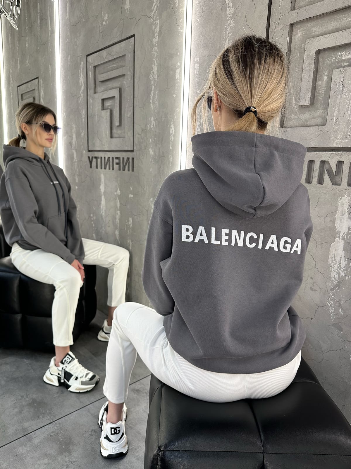 Толстовка BALENCIAGA — NO LOGO STORE