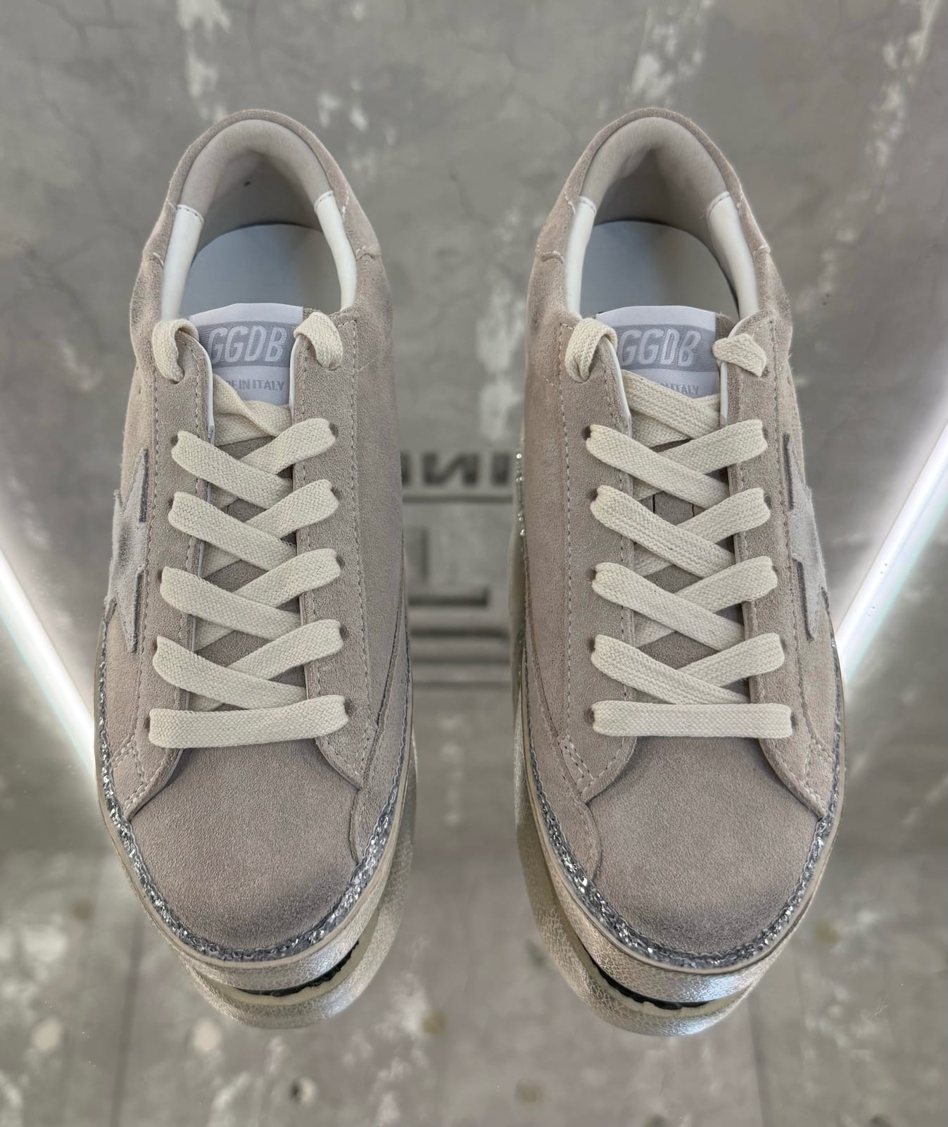 GOLDEN GOOSE — Женское, NO LOGO STORE (фото 2)