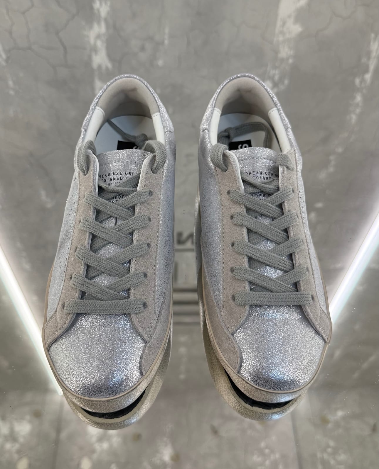 GOLDEN GOOSE — Женское, NO LOGO STORE (фото 2)